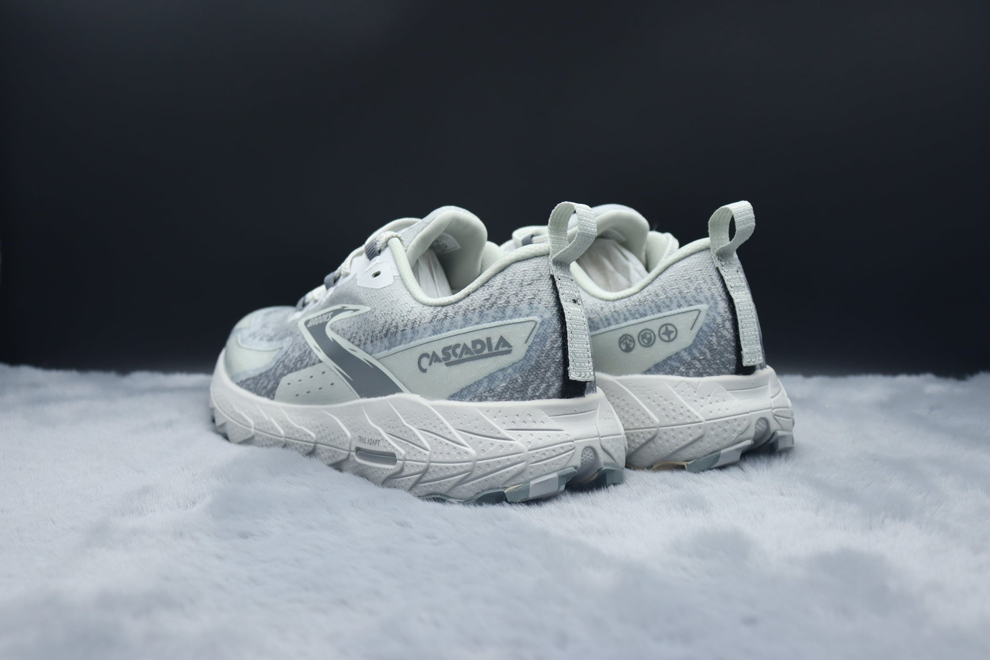 BRKS Cascadia 18 – Arctic White